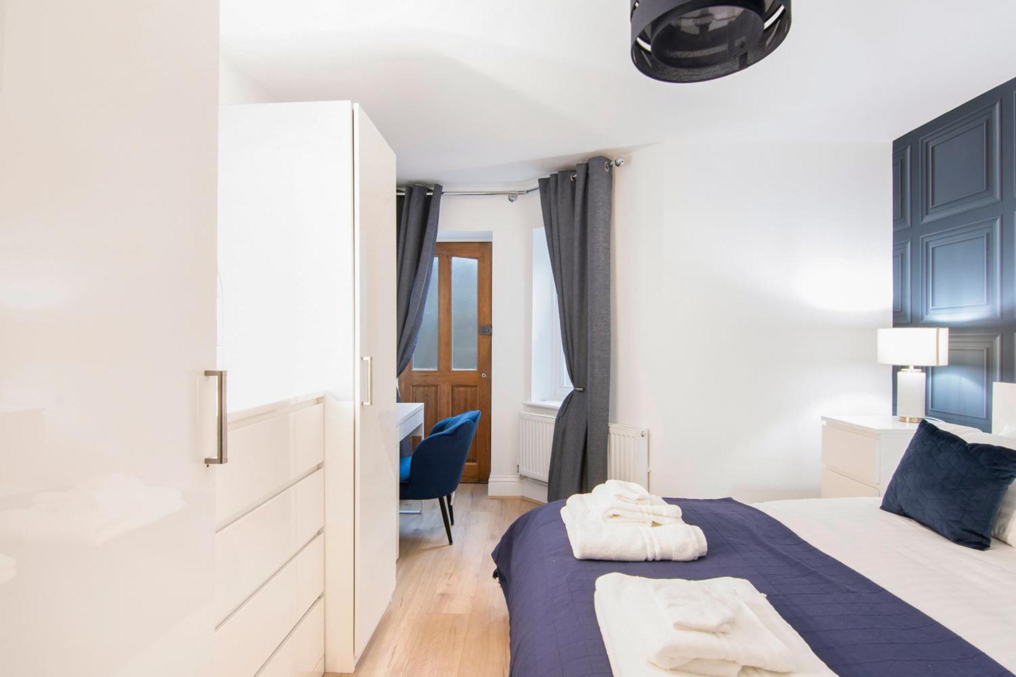 The Roost Group - Bedford House Apartments جرافسيند الغرفة الصورة