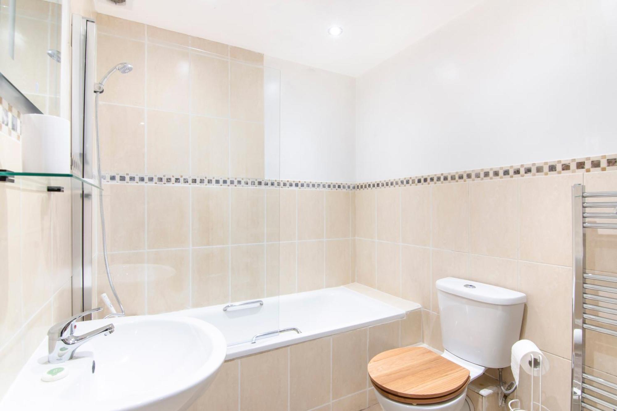 The Roost Group - Bedford House Apartments جرافسيند الغرفة الصورة