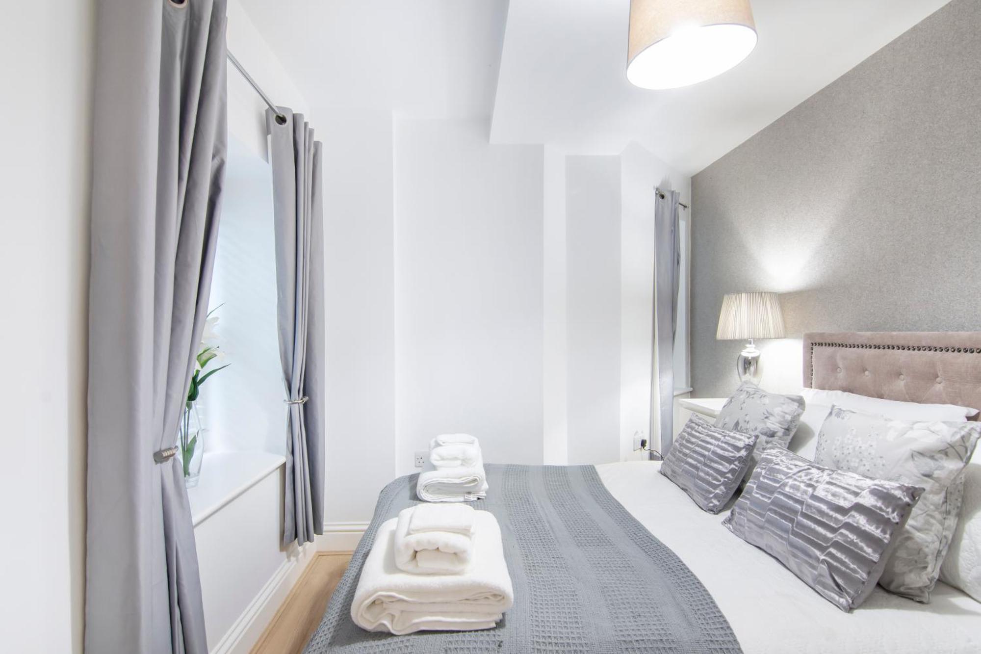 The Roost Group - Bedford House Apartments جرافسيند الغرفة الصورة