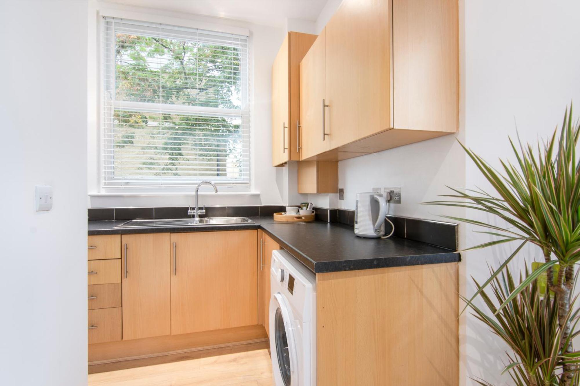 The Roost Group - Bedford House Apartments جرافسيند الغرفة الصورة