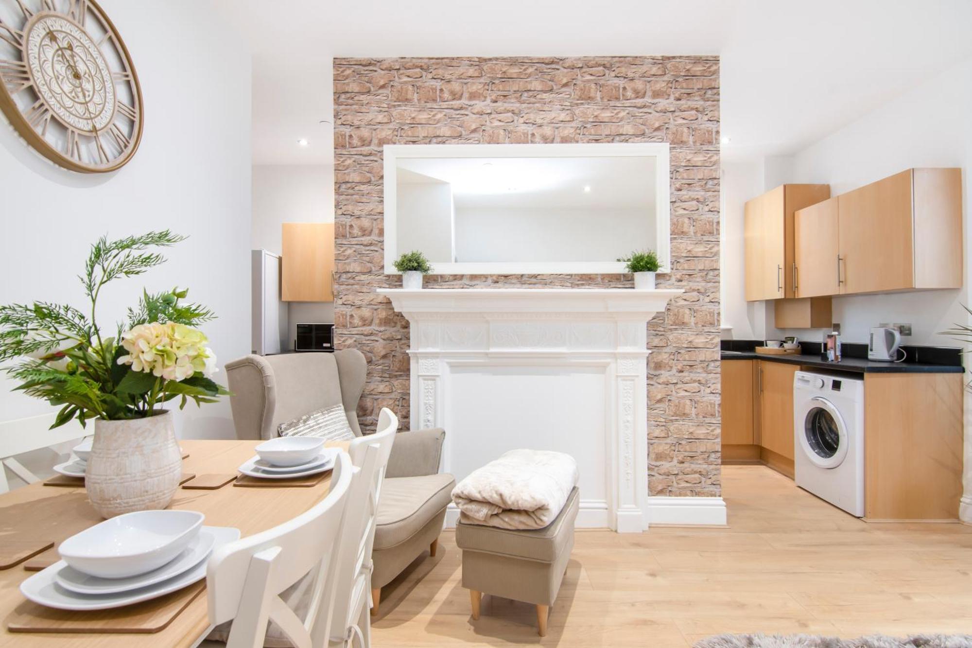 The Roost Group - Bedford House Apartments جرافسيند الغرفة الصورة