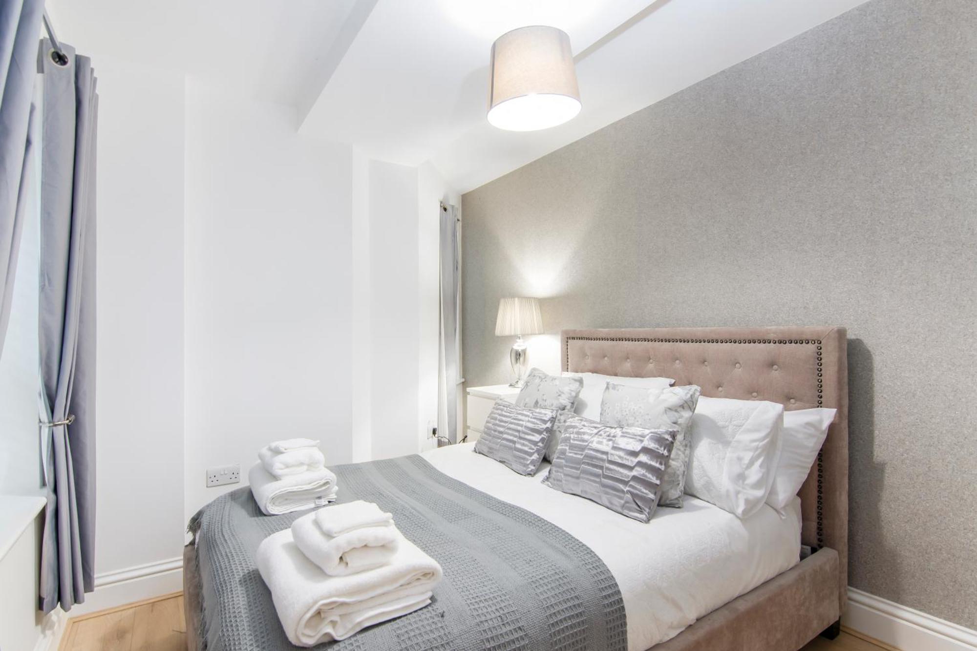 The Roost Group - Bedford House Apartments جرافسيند الغرفة الصورة